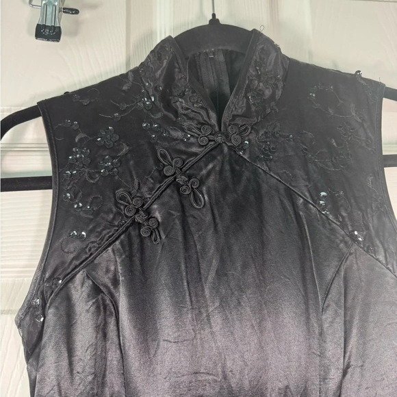 Zum Zum by Niki Livas Asian Inspired Mock neck Sequin Satin Black Dress Size 5-6 - Picture 3 of 13